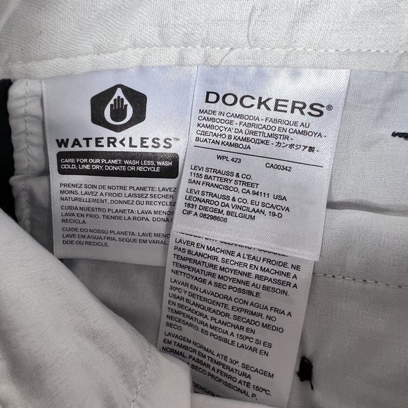 Docker's Shorts Mens W42 Gray Chino Flat Front Casual Golf Outdoors Cotton - Picture 3 of 8